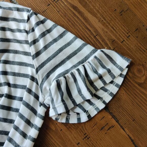 Green Envelope T-shirt - Picture 3 of 5